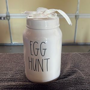 NWT Rae Dunn ‘Egg Hunt’ Canister